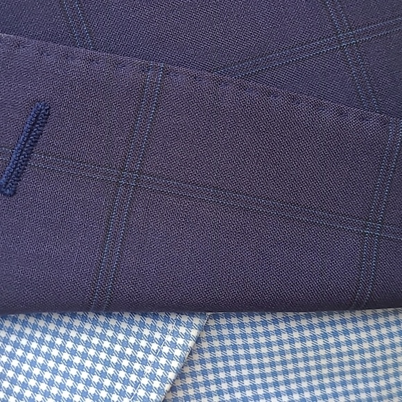 SAKS FIFTH AVENUE Dark Blue Plaid Wool Sz 40 R Trim Fit Sport Coat Blazer - Picture 3 of 7